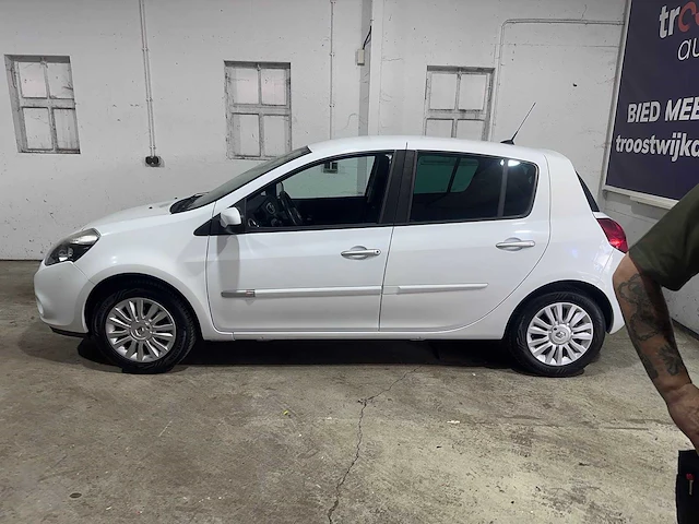 Renault - clio - 1.2 collection - 65-nlv-9 - afbeelding 12 van  20