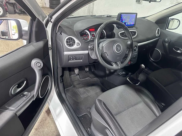 Renault - clio - 1.2 collection - 65-nlv-9 - afbeelding 19 van  20