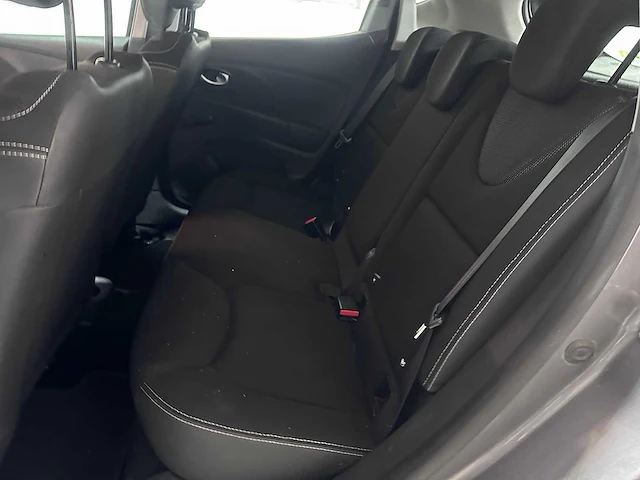 Renault - clio - 1.5 dci expression - hr-871-j - afbeelding 16 van  20