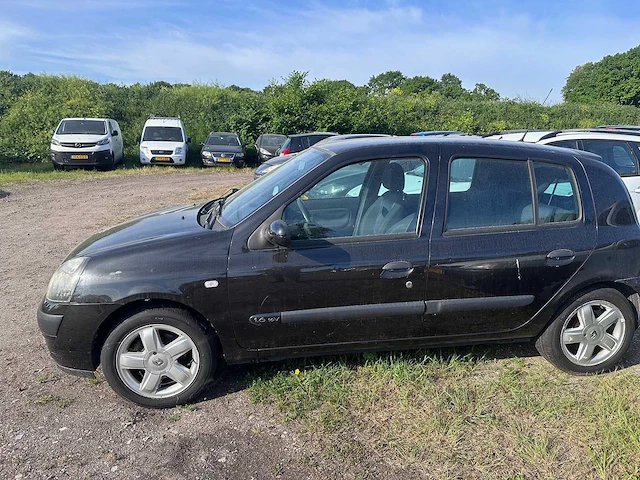 Renault - clio - 1.6-16v privilège - 24-ls-zn - afbeelding 5 van  12
