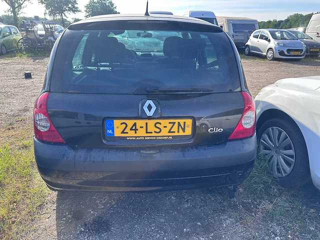 Renault - clio - 1.6-16v privilège - 24-ls-zn - afbeelding 6 van  12