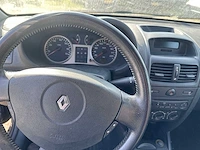 Renault - clio - 1.6-16v privilège - 24-ls-zn - afbeelding 9 van  12