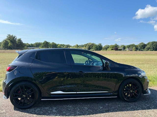 Renault - clio - 1.6 r.s. - tn-060-b - 2013 - afbeelding 13 van  17