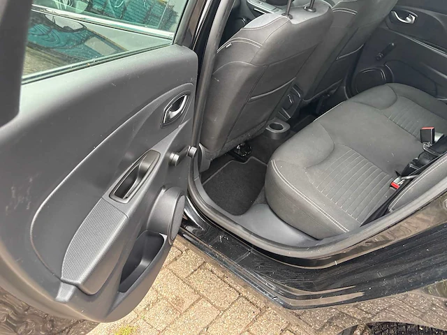 Renault - clio estate - 0.9 tce dynamique - car - 2015 - afbeelding 12 van  31