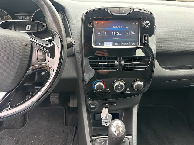 Renault - clio estate - 0.9 tce dynamique - car - 2015 - afbeelding 3 van  31