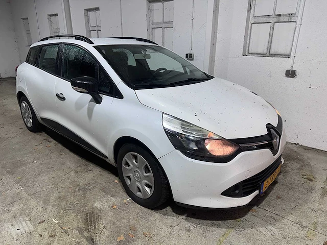 Renault - clio estate - 1.5 dci - 3-trp-57 - afbeelding 17 van  19