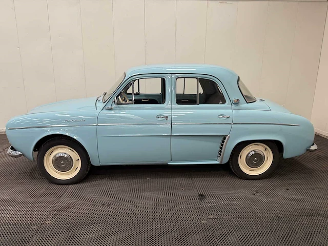 Renault - dauphine - oldtimer - 1958 - afbeelding 34 van  40