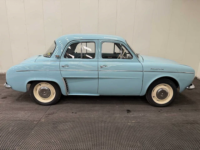 Renault - dauphine - oldtimer - 1958 - afbeelding 39 van  40
