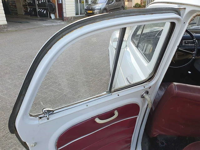 Renault - gordini - dauphine - oldtimer - afbeelding 9 van  22