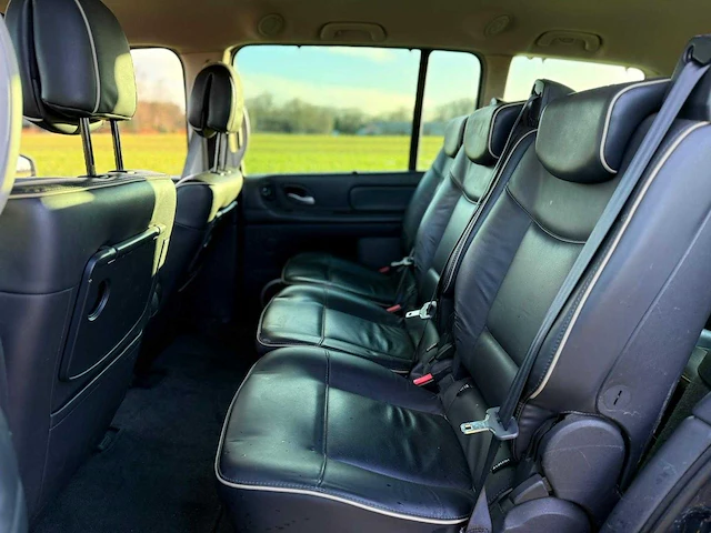 Renault - grand espace - 7 persoons - 2.0 dci dynamique - 16-tnt-9 - 2009 - afbeelding 7 van  18