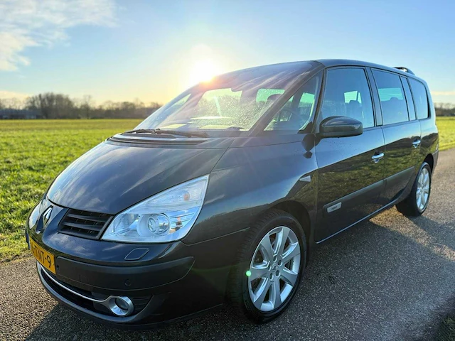 Renault - grand espace - 7 persoons - 2.0 dci dynamique - 16-tnt-9 - 2009 - afbeelding 1 van  18