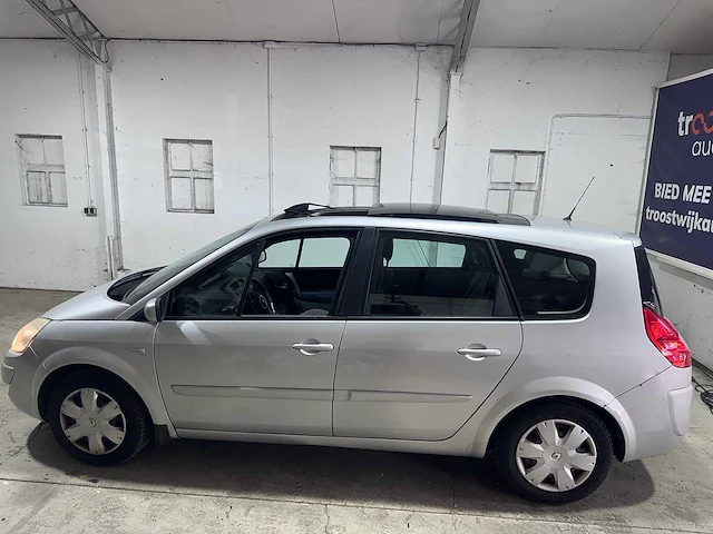 Renault - grand scénic - 2.0-16v business l. - 35-xx-dp - afbeelding 10 van  17