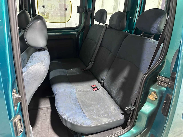 Renault - kangoo - 1.4 rte - 29-hf-xx - afbeelding 5 van  17