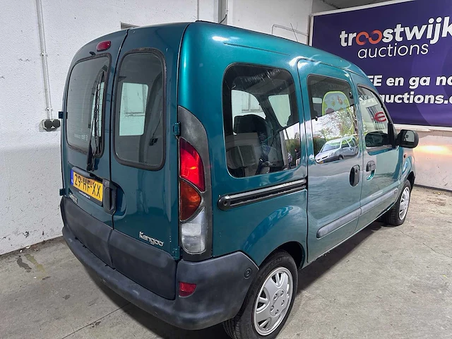 Renault - kangoo - 1.4 rte - 29-hf-xx - afbeelding 14 van  17