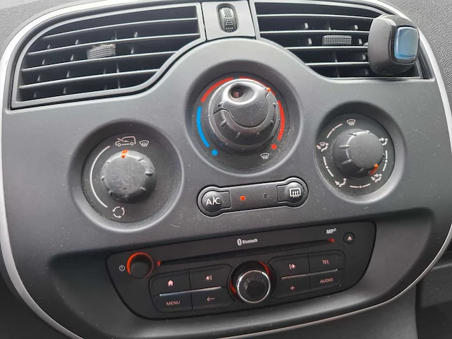 Renault - kangoo - 1.5 dci 110 luxemaxi - bedrijfswagen - afbeelding 9 van  38