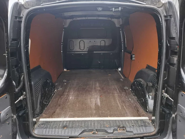 Renault - kangoo - 1.5 dci 110 luxemaxi - bedrijfswagen - afbeelding 15 van  38