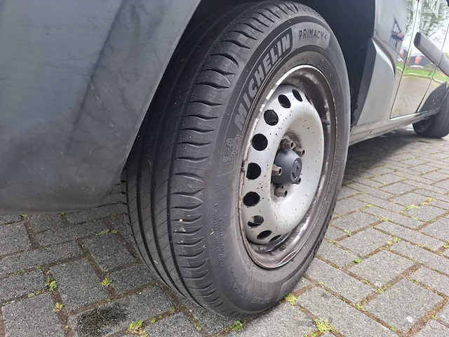 Renault - kangoo - 1.5 dci 110 luxemaxi - bedrijfswagen - afbeelding 22 van  38