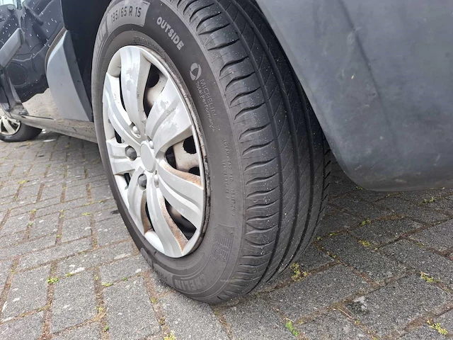 Renault - kangoo - 1.5 dci 110 luxemaxi - bedrijfswagen - afbeelding 24 van  38