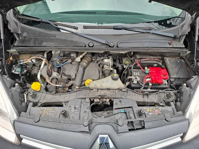 Renault - kangoo - 1.5 dci 110 luxemaxi - bedrijfswagen - afbeelding 27 van  38