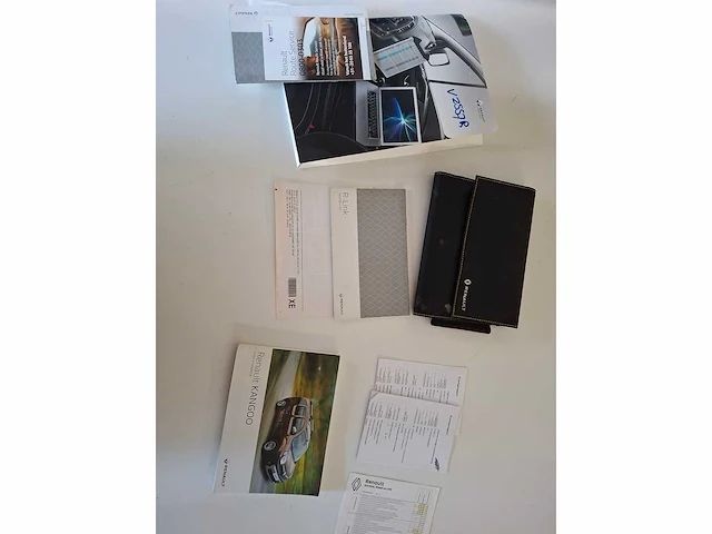 Renault - kangoo - 1.5 dci 110 luxemaxi - bedrijfswagen - afbeelding 30 van  38