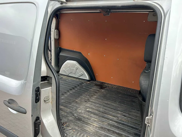 Renault - kangoo maxi l2 - 1.5 dci 90 expr.comf - bedrijfswagen - afbeelding 4 van  13