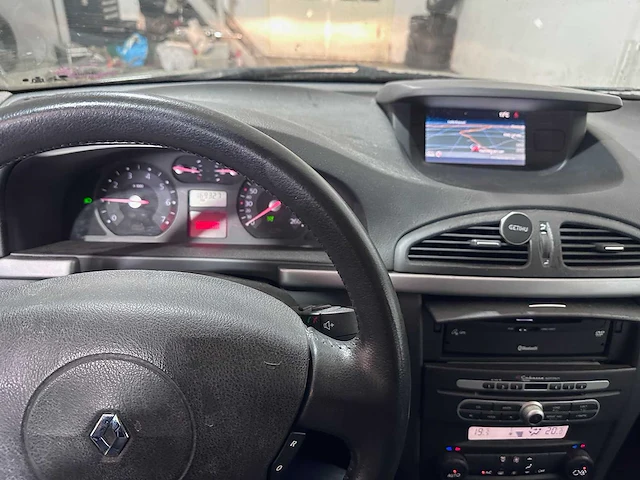 Renault - laguna grand tour - 2.0-16v dynamique - 48-st-rx - afbeelding 3 van  22