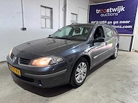 Renault - laguna grand tour - 2.0-16v dynamique - 48-st-rx - afbeelding 1 van  22