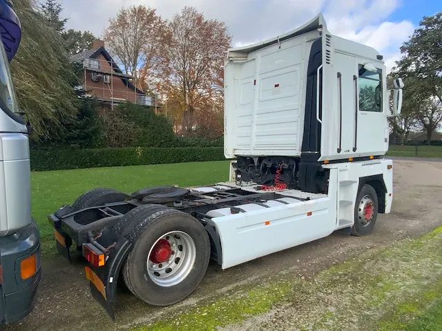 Renault - magnum 440dxi ae - vrachtwagen - afbeelding 19 van  24