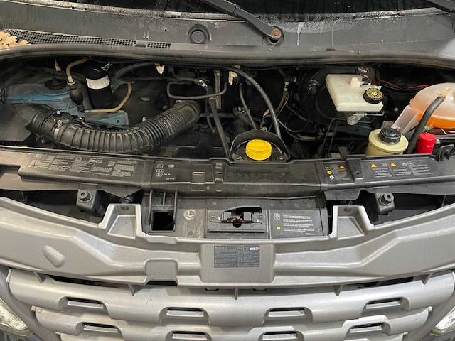 Renault - master - rolstoel bus - lift - automaat - bedrijfswagen - 2014 - afbeelding 17 van  32