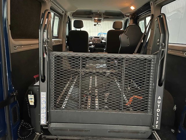 Renault - master - rolstoel bus - lift - automaat - bedrijfswagen - 2014 - afbeelding 18 van  32
