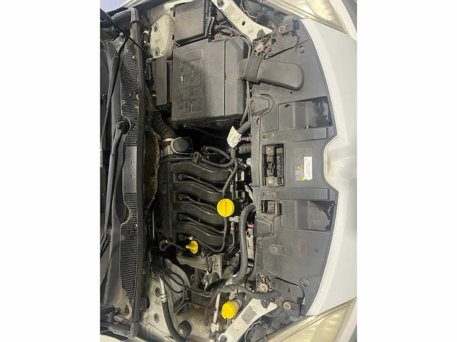 Renault - mégane coupé - 1.6 business sport - 84-jkv-1 - afbeelding 16 van  21