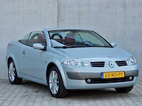 Renault - mégane coupé-cabriolet - 1.6-16v priv.luxe - 2005 - afbeelding 15 van  21