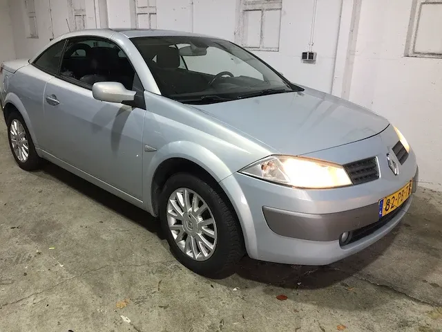 Renault - mégane coupé-cabriolet - 1.6-16v priv.luxe - 82-pb-tb - afbeelding 12 van  22