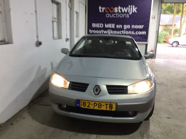 Renault - mégane coupé-cabriolet - 1.6-16v priv.luxe - 82-pb-tb - afbeelding 8 van  22
