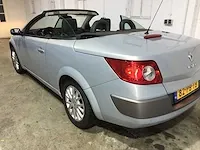 Renault - mégane coupé-cabriolet - 1.6-16v priv.luxe - 82-pb-tb - afbeelding 16 van  22