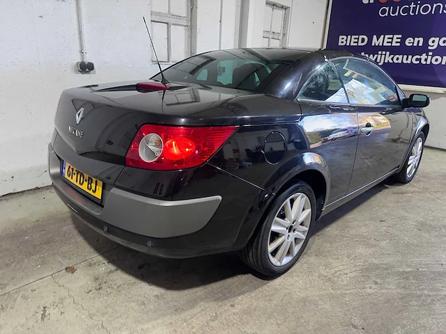 Renault - mégane coupé-cabriolet - 1.6-16v tech line - 61-td-bj - afbeelding 17 van  21