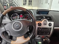 Renault - mégane coupé-cabriolet - 2.0-16v tech line - 89-jgb-8 - afbeelding 2 van  24