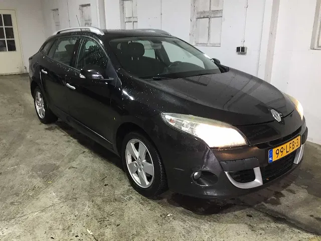 Renault - mégane estate - 1.4 tce dynamique - 99-lfb-3 - afbeelding 21 van  23