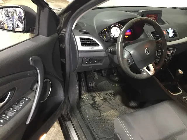 Renault - mégane estate - 1.4 tce dynamique - 99-lfb-3 - afbeelding 23 van  23