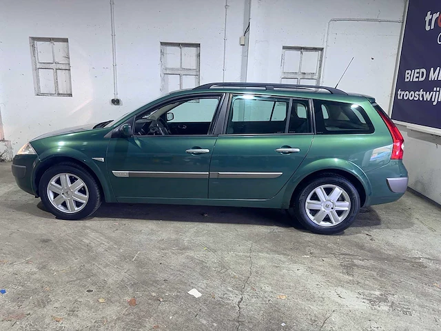 Renault - mégane grand tour - 1.6-16v priv. comf. - 09-nh-vl - afbeelding 12 van  22