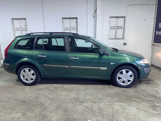 Renault - mégane grand tour - 1.6-16v priv. comf. - 09-nh-vl - afbeelding 19 van  22