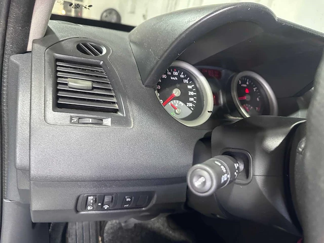 Renault - mégane grand tour - 1.6-16v priv. comf. - 09-nh-vl - afbeelding 13 van  22