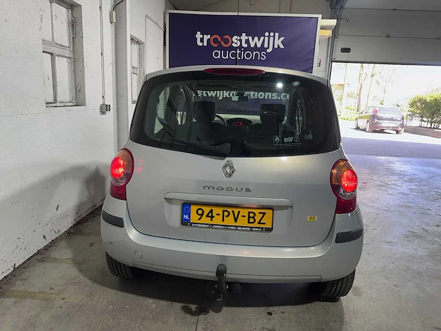 Renault - modus - 1.4-16v auth.luxe - 94-pv-bz - afbeelding 13 van  18