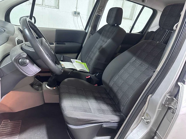 Renault - modus - 1.4-16v dynam.luxe - 28-sz-lt - afbeelding 3 van  15