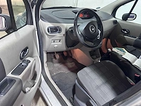 Renault - modus - 1.4-16v dynam.luxe - 28-sz-lt - afbeelding 13 van  15