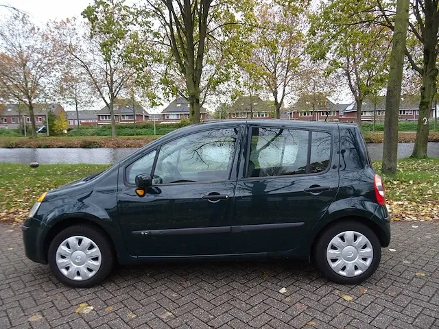 Renault - modus - 1.5 dci auth.luxe - personenauto - afbeelding 12 van  26