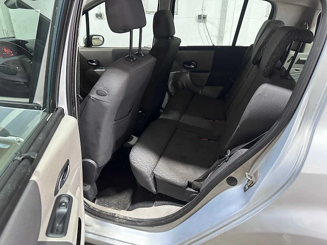 Renault - modus - 1.6-16v priv.luxe - 84-rb-zr - afbeelding 7 van  18