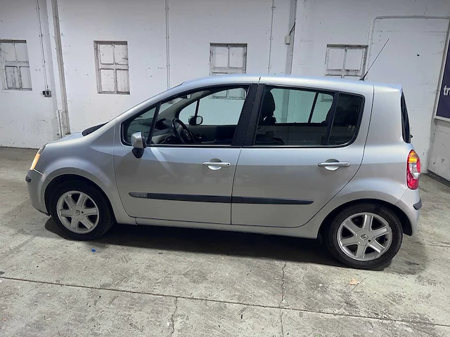Renault - modus - 1.6-16v priv.luxe - 84-rb-zr - afbeelding 11 van  18