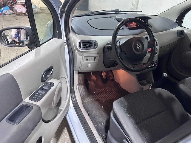 Renault - modus - 1.6-16v priv.luxe - 84-rb-zr - afbeelding 17 van  18