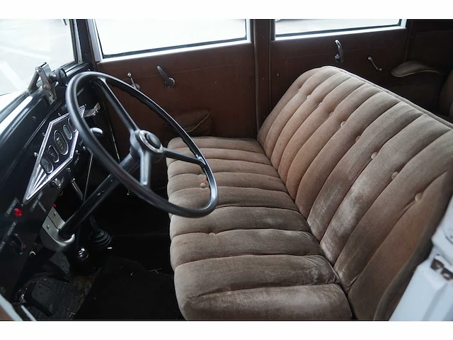 Renault - monaquatre (1933) - afbeelding 9 van  44